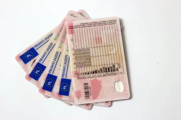 Jak dostać prawo jazdy bez zbędnych komplikacji i kosztów
