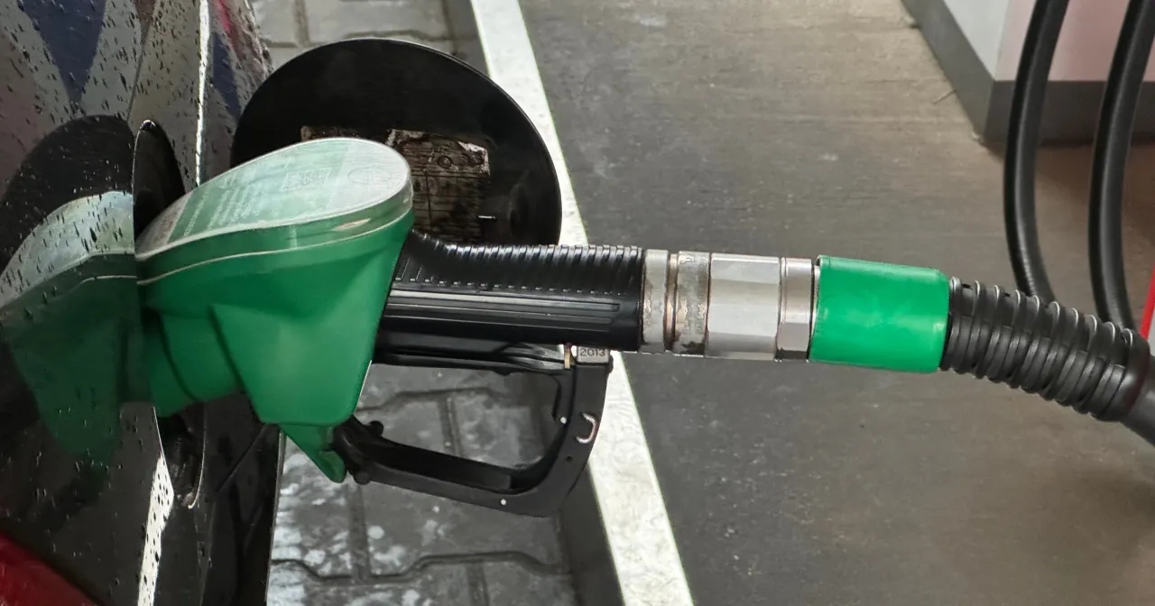 Kiedy stanieje benzyna? Sprawdź prognozy i uniknij wysokich cen