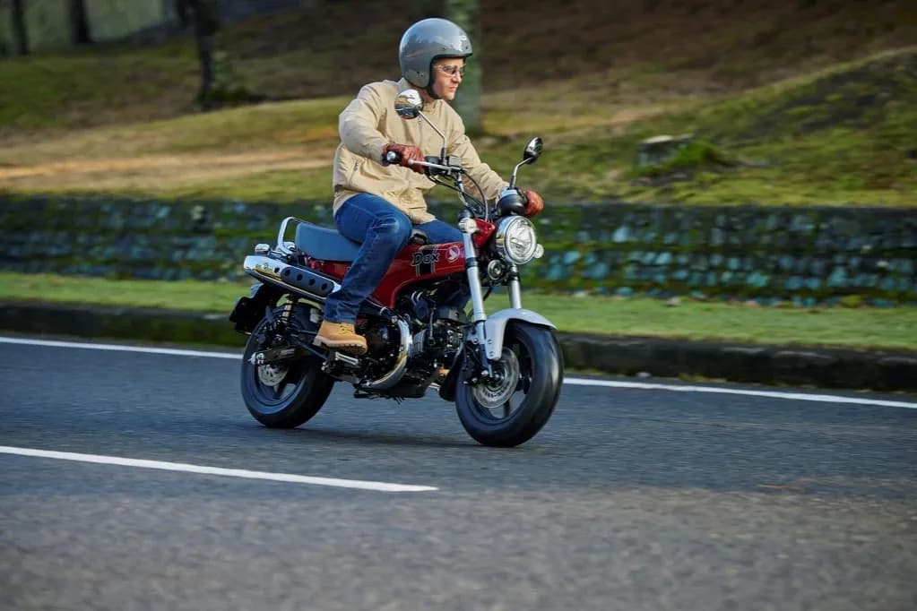 Czy na 50cc trzeba mieć prawo jazdy? Zaskakujące zasady i wyjątki