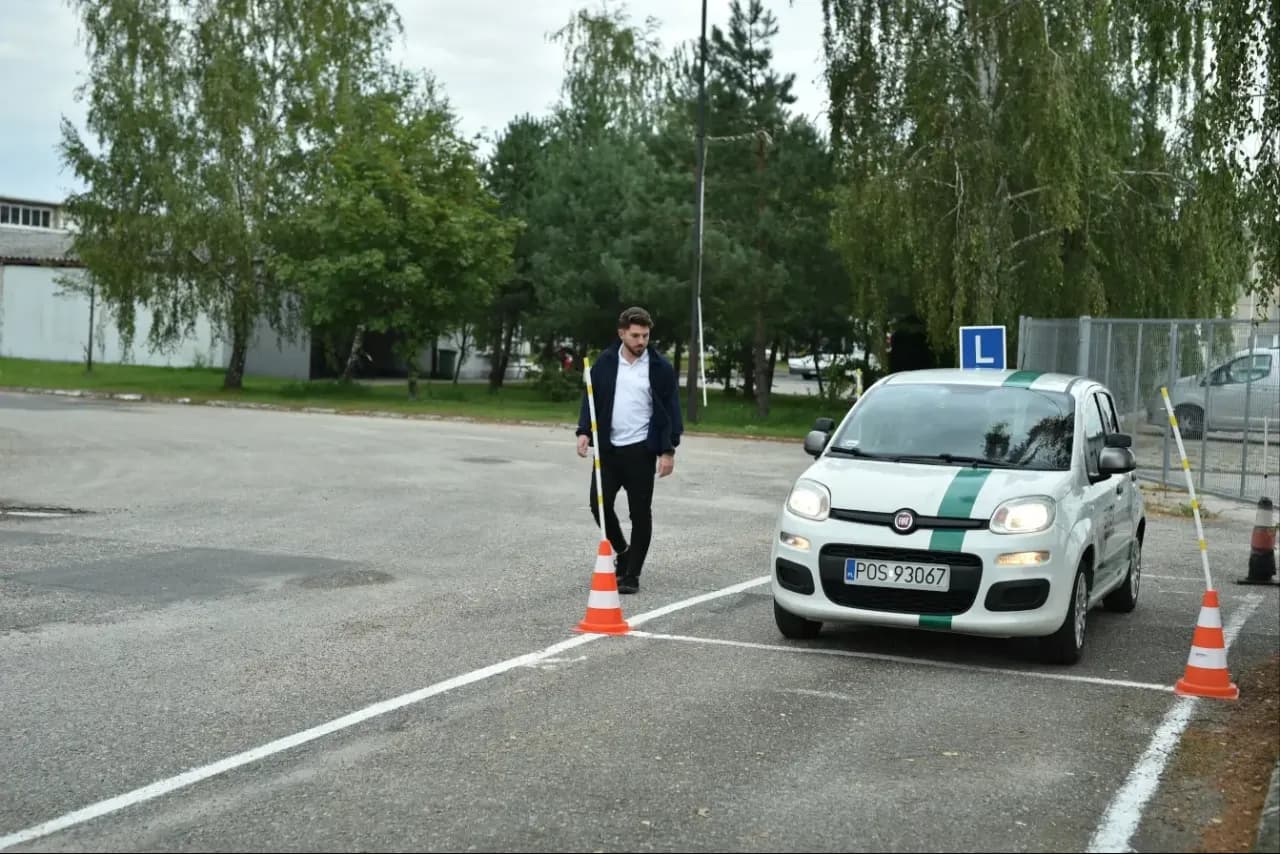 Jak przełożyć egzamin na prawo jazdy i uniknąć dodatkowych kosztów