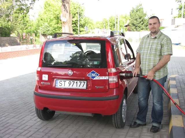 Ile kosztuje CNG w Polsce? Sprawdź aktualne ceny i oszczędności