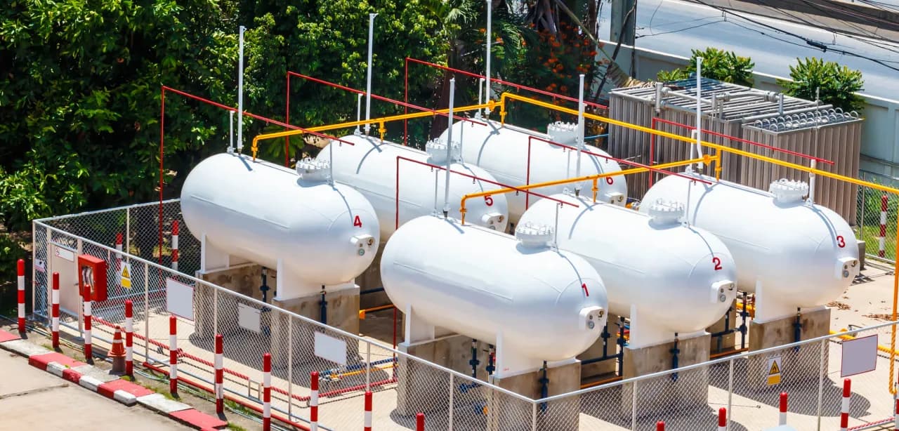 LPG jak powstaje - odkryj procesy i źródła skroplonego gazu